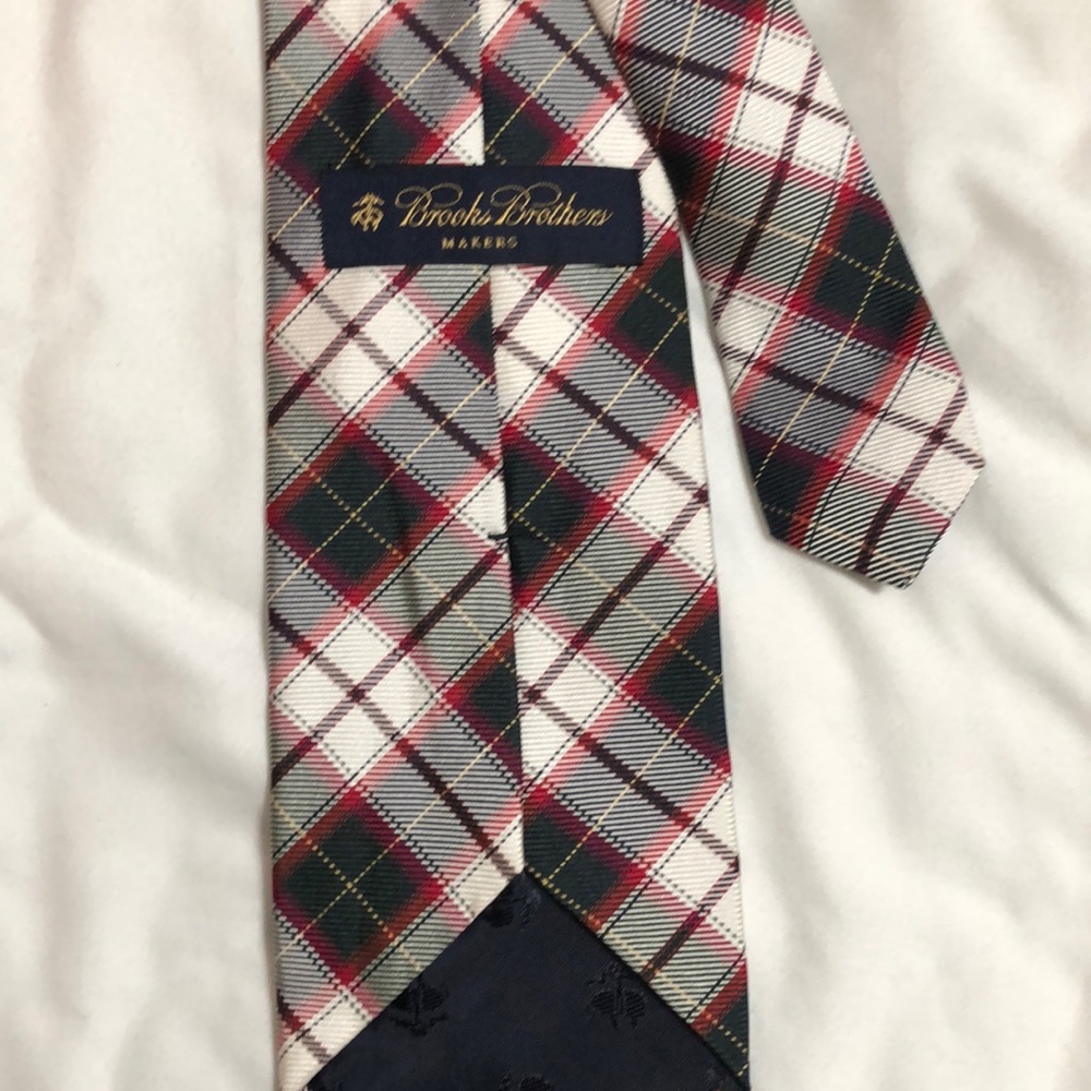 EUC Brooks Brothers tartan tie